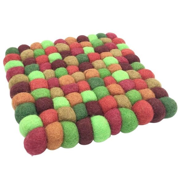 Trader Joe’s Wool Pom Pom Trivet NWT 6” - Picture 1 of 6
